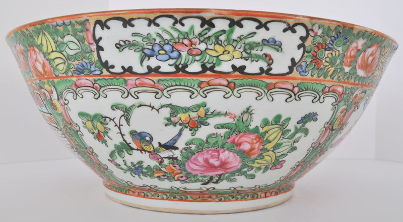 Antique Chinese Qing Dynasty Famille Rose/Rose Medallion Porcelain Bowl, Circa 1890