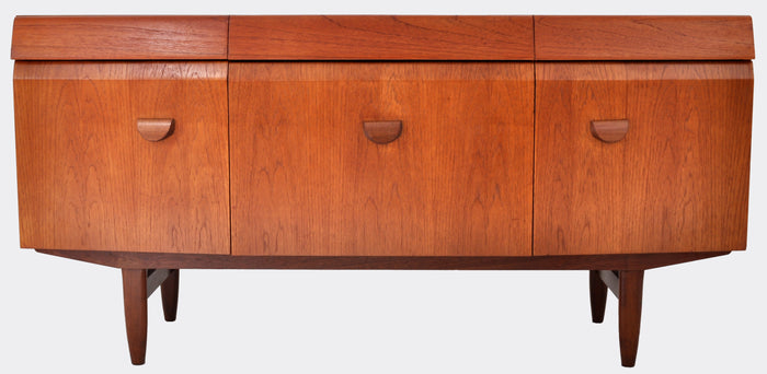 Mid-Century Modern Danish Style Teak Credenza by Elliotts of Newbury, 1960s