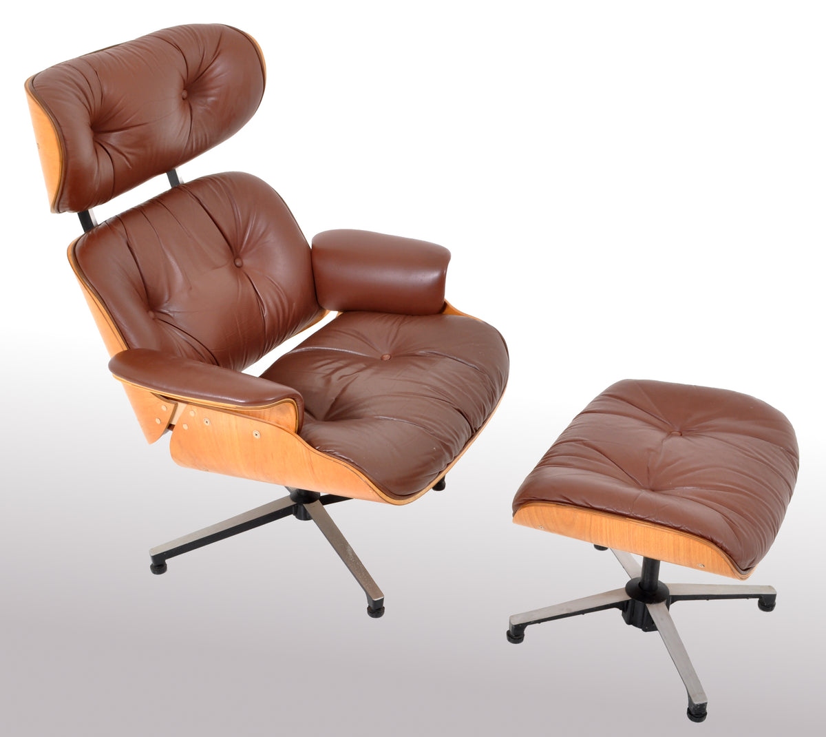 Mid-Century Modern Plycraft Eames 670/71 Lounge Chair / Recliner and Ottoman, 1960s