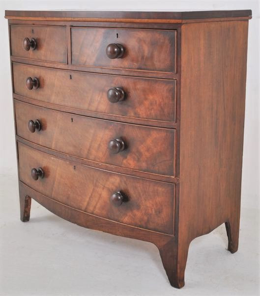 Antique English Bow-Fronted Georgian/Regency Mahogany Chest of Drawers, Circa 1820