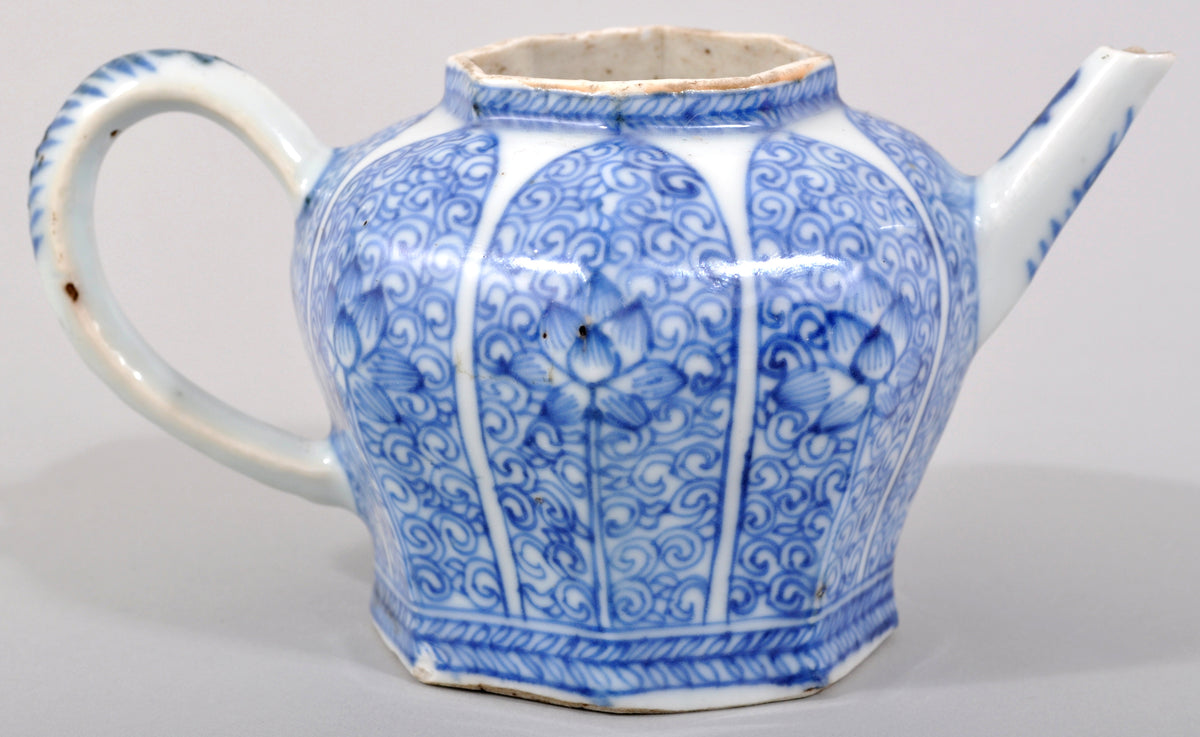 Antique 17th Century Chinese Kangxi Period Blue and White Teapot and Stand in the Islamic Style, circa 1650
