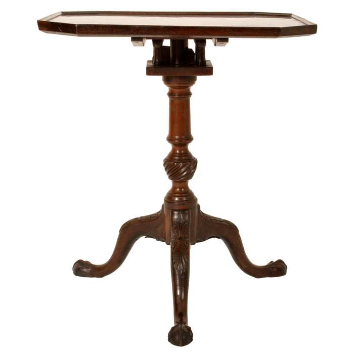 Antique Georgian Chippendale Mahogany Tilt-Top Pedestal Tripod Wine Table, circa 1790