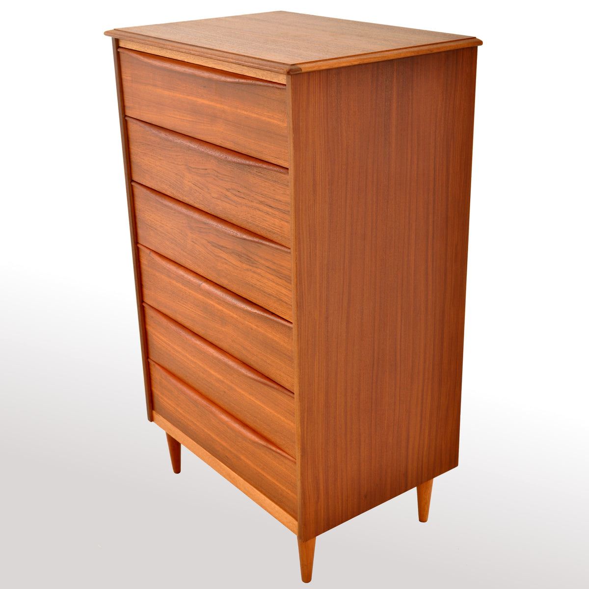 Mid-Century Modern Danish Chest of Drawers / Dresser in Teak, 1960s