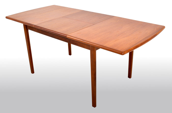 Mid-Century Modern Danish Teak 'Butterfly Leaf' Dining Table, 1960s